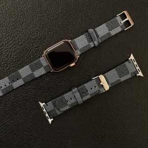 Luxury Apple Watch Band Leather Designer Black Plaid 38mm 40mm 42mm 44mm Silver